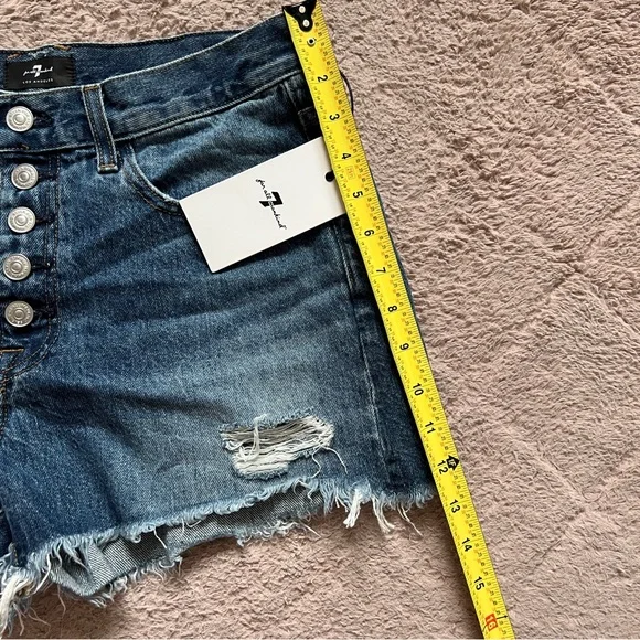 NWT 7 for all Mankind Monroe Cutoff Shorts Women’s Size 28